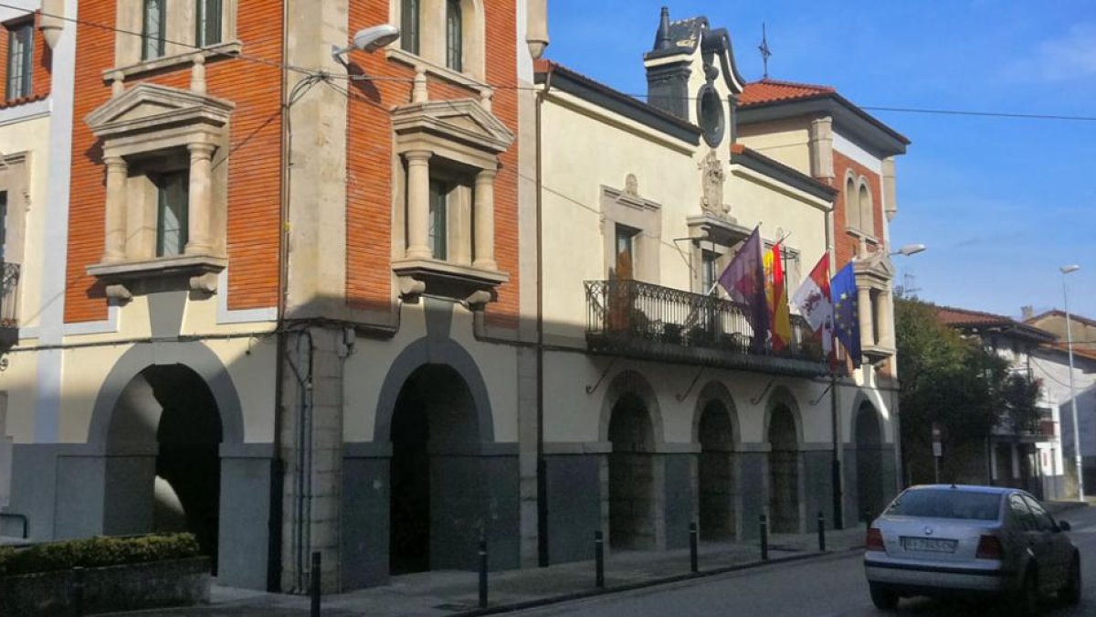 El Ayuntamiento de Valle de Mena, situado en Villasana, destaca el «carácter social» de sus nuevas cuentas.