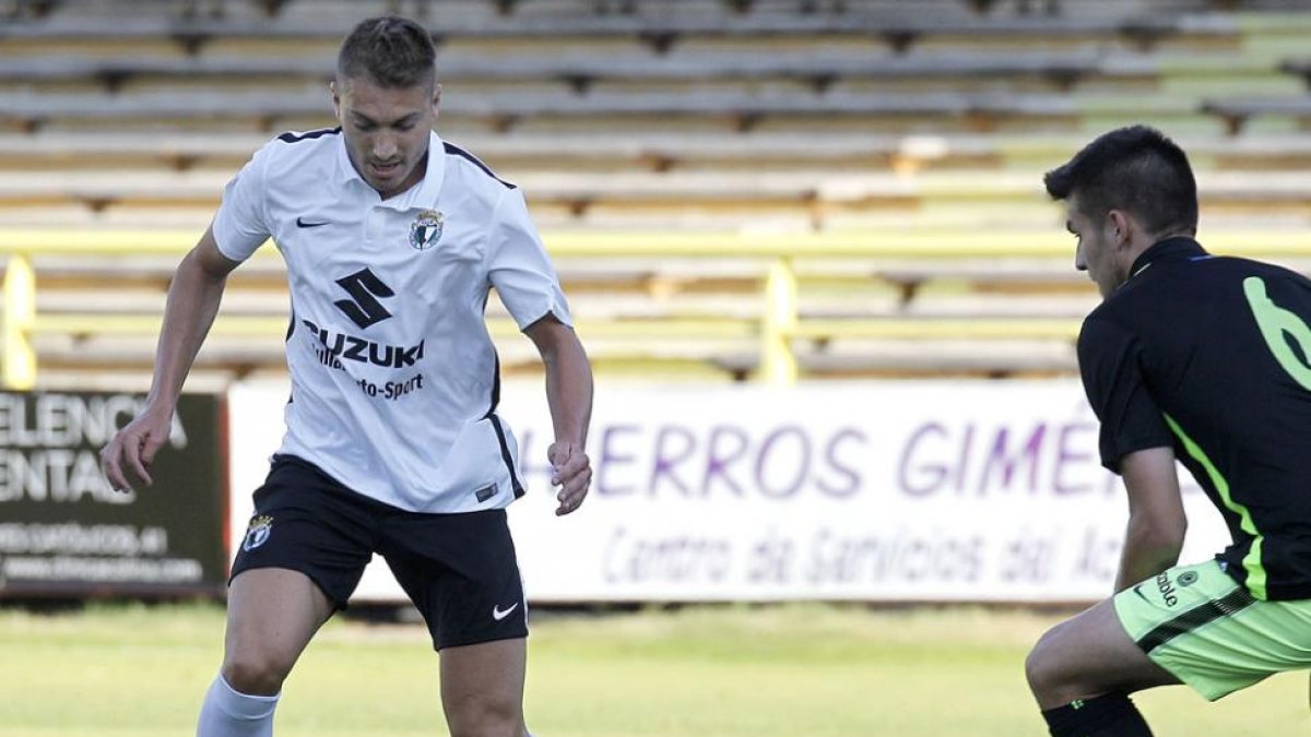 Fito Miranda fue el autor del segundo gol blanquinegro.-SANTI OTERO