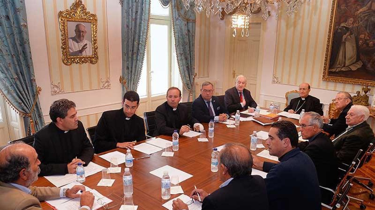 Primera sesión de trabajo de la Fundación ‘Octavo Centenario de la Catedral. Burgos 2021’.-ICAL