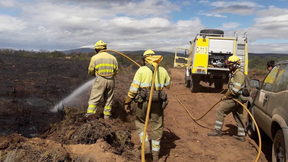 Incendio en el campo de tiro del Teleno (Teleno)