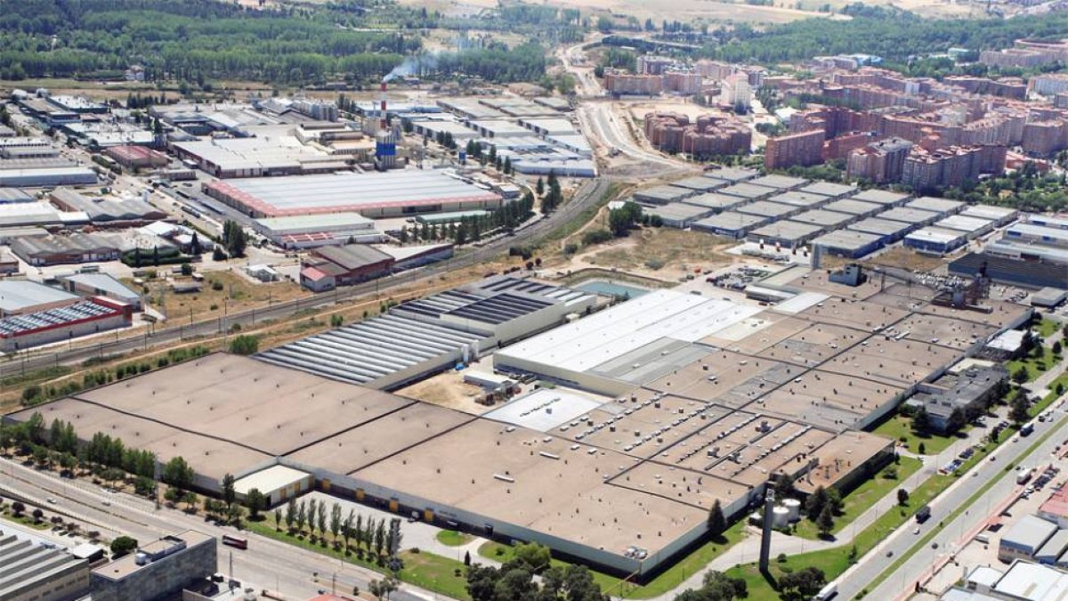 Vista aérea de las instalaciones de Bridgestone en Gamonal.-ECB