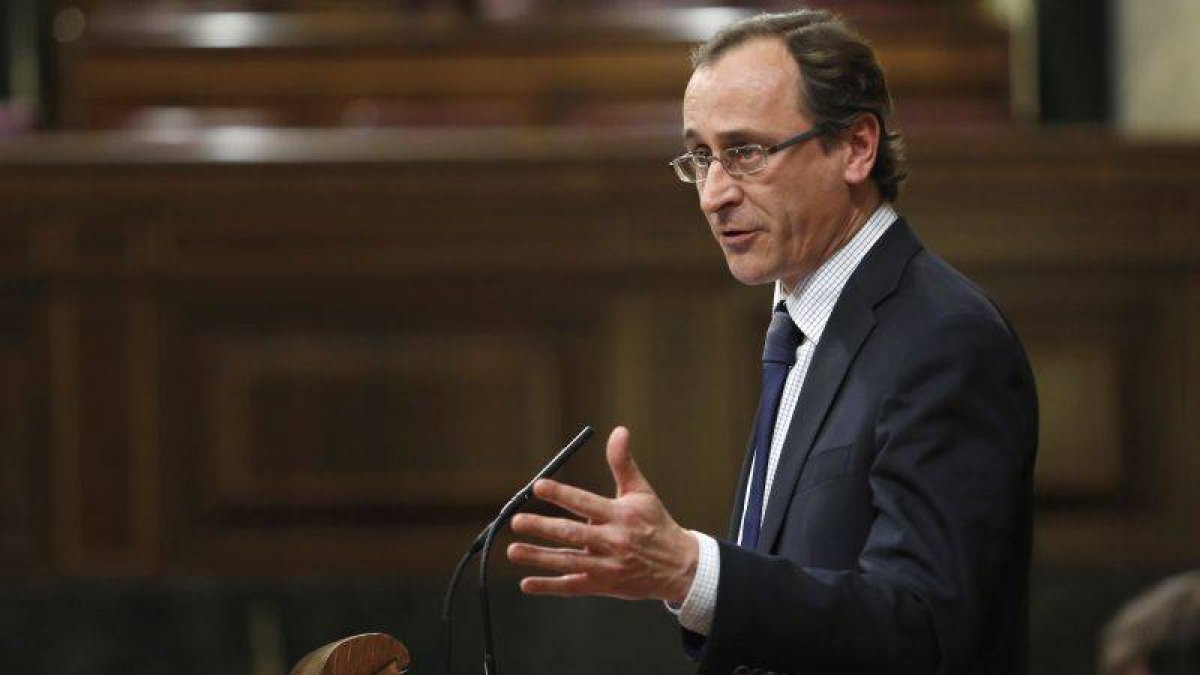 Intervencion del portavoz del PP, Alfonso Alonso en Pleno del Congreso.-Foto: JUAN MANUEL PRATS