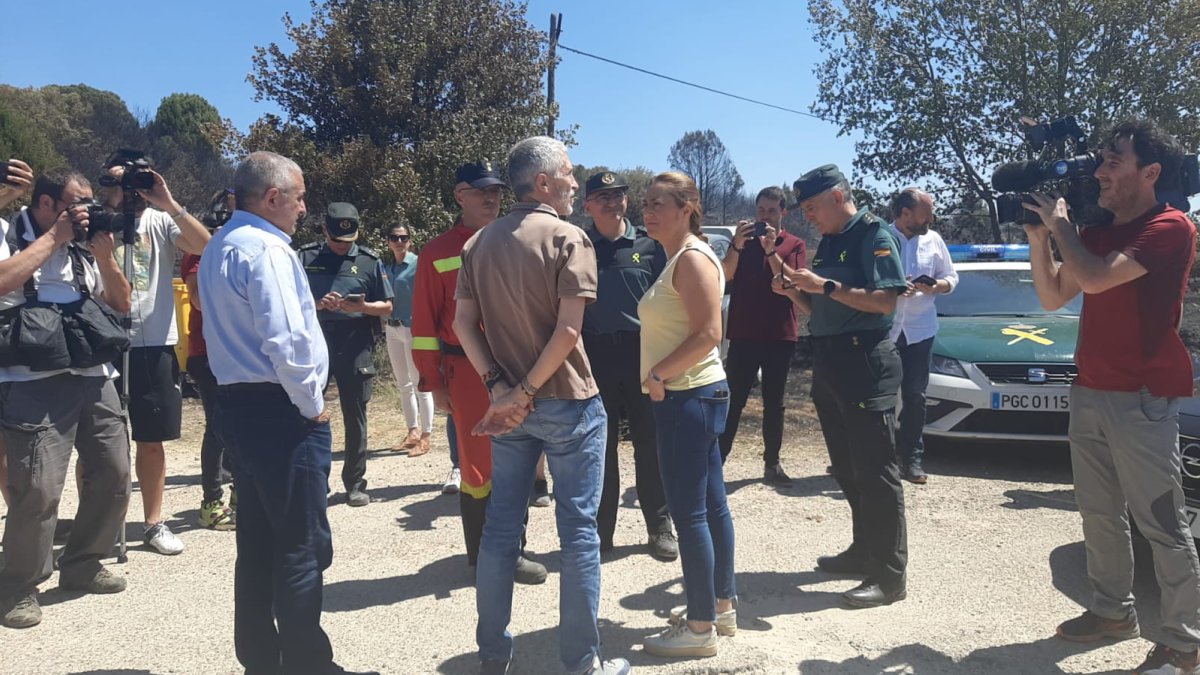Fernando Grande-Marlaska durante su visita a Quintanilla del Coco