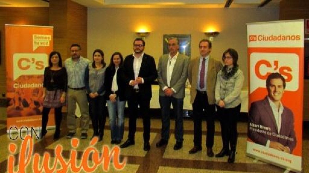 Los candidatos de Ciudadanos al Congreso y al Senado para representar a la provincia de Burgos.-ECB