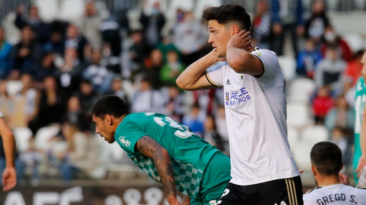 Miguel Rubio se lamenta por una oportunidad perdida. SANTI OTERO