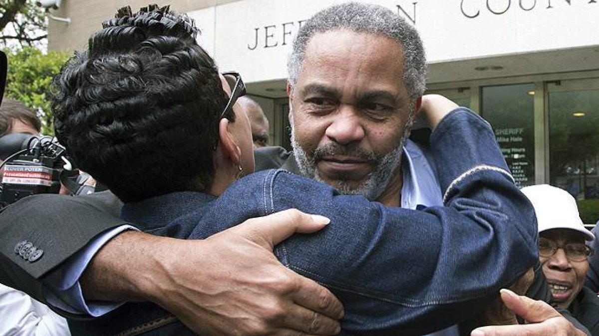 Liberado en EEUU un preso tras pasar 30 años en el corredor de la muerte.-