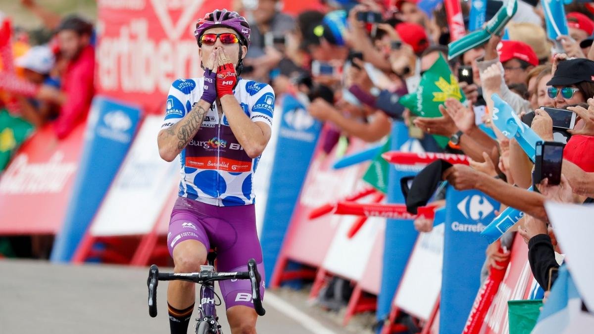 Madrazo celebra la victoria lograda ayer en La Vuelta.-PHOTO GOMEZSPORT