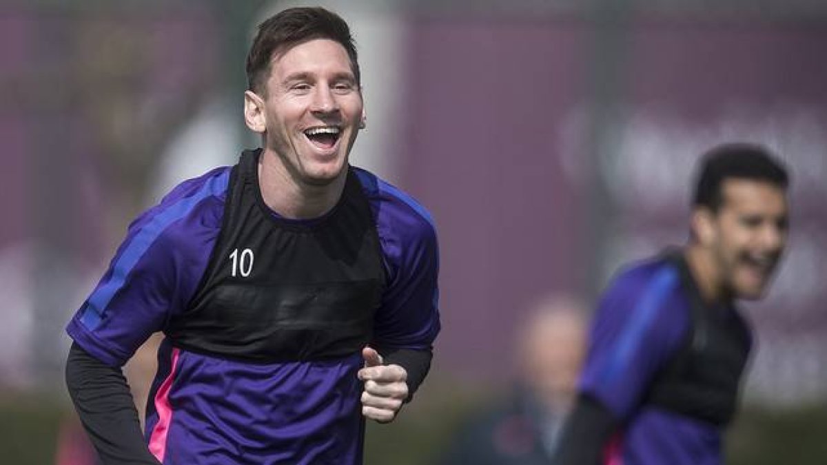 Leo Messi, durante un entrenamiento en la ciudad deportiva de Sant Joan Despí.-Foto: JORDI COTRINA