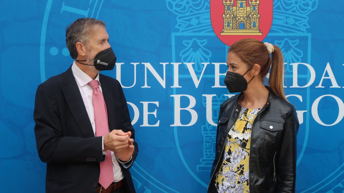 Manuel Pérez Mateos y Aitana Hernando. ECB