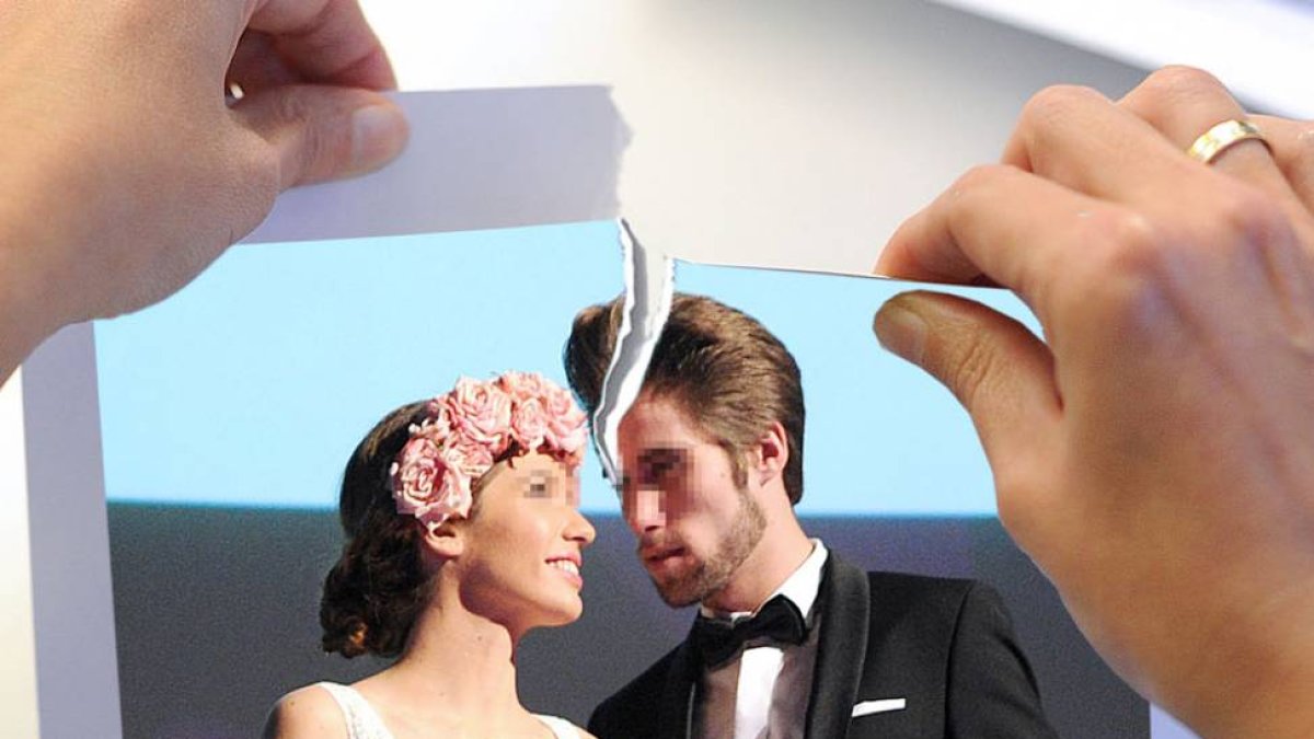 Las parejas optan por el divorcio frente a la separación en las rupturas matrimoniales.-ISRAEL L. MURILLO