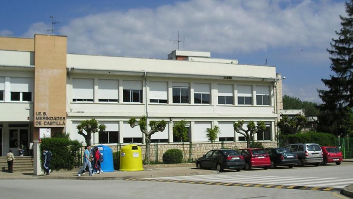 El instituto villarcayés ofrece formación en Administración y Finanzas, Gestión Administrativa e Instalaciones Eléctricas y Automáticas.-ECB