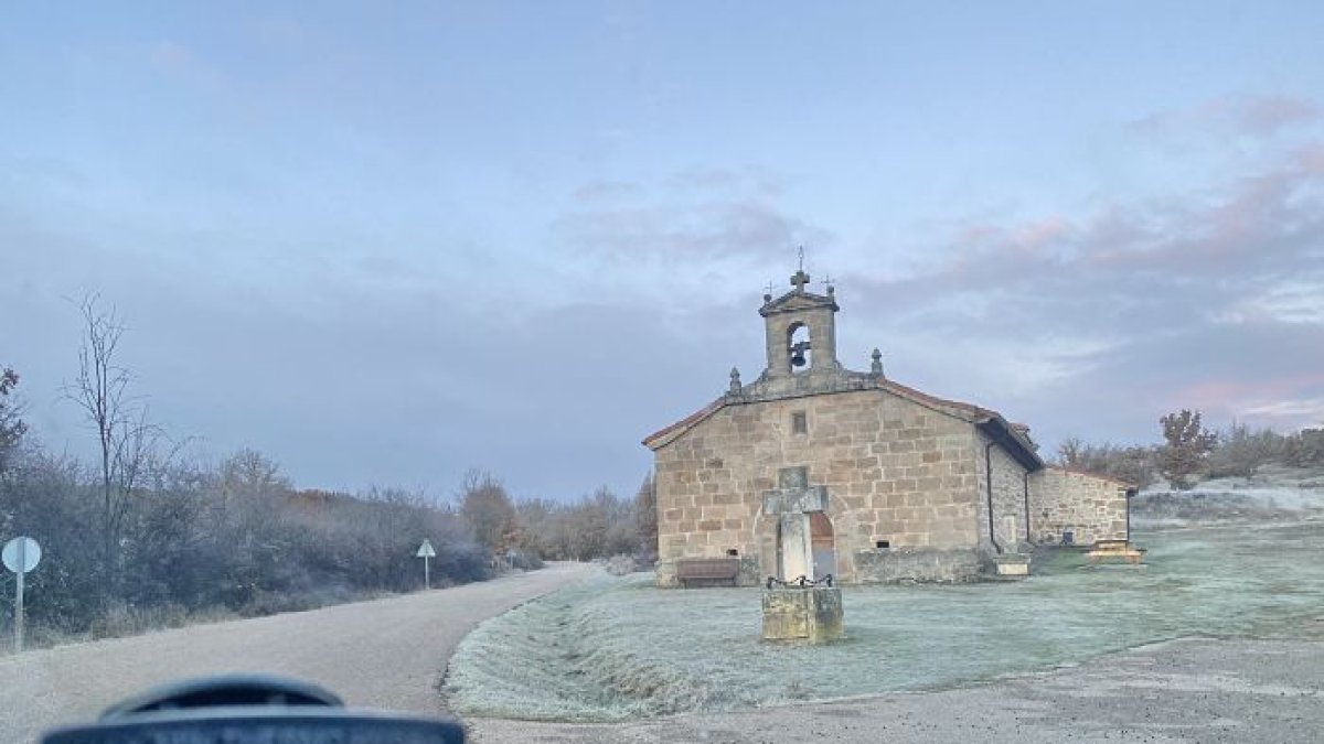 Heladas en Cabezón de la Sierra. @MeteoHacinas