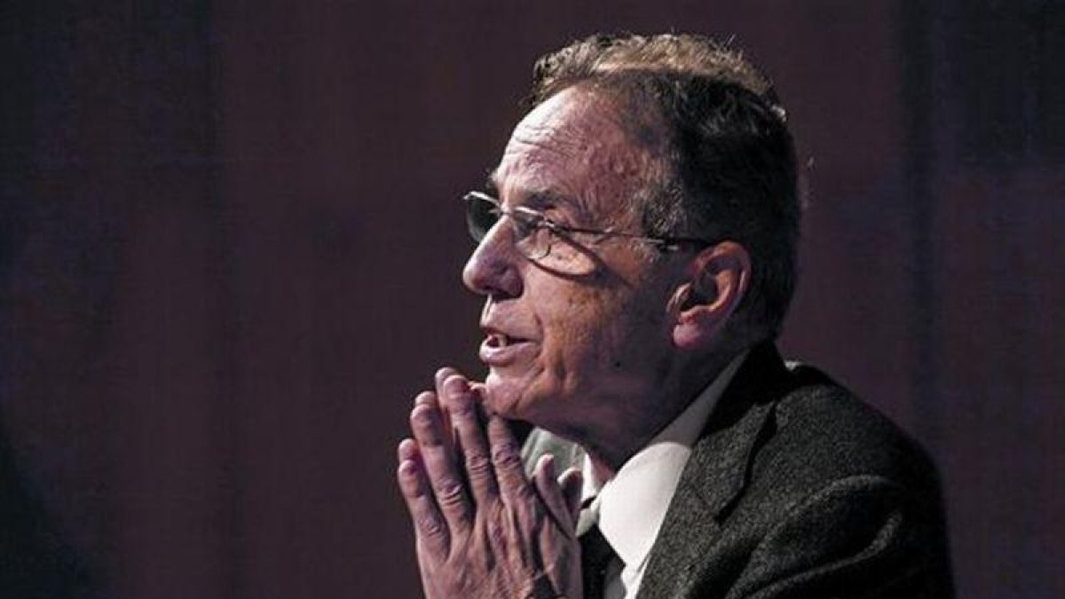 Raimon Obiols, el pasado 8 de marzo, en la presentación de sus memorias políticas, en Barcelona.-CARLOS MONTAÑÉS