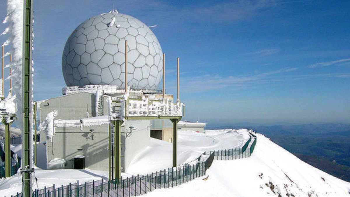 El radomo cubre el radar Lanza 3D en el EVA12. EJÉRCITO DEL AIRE