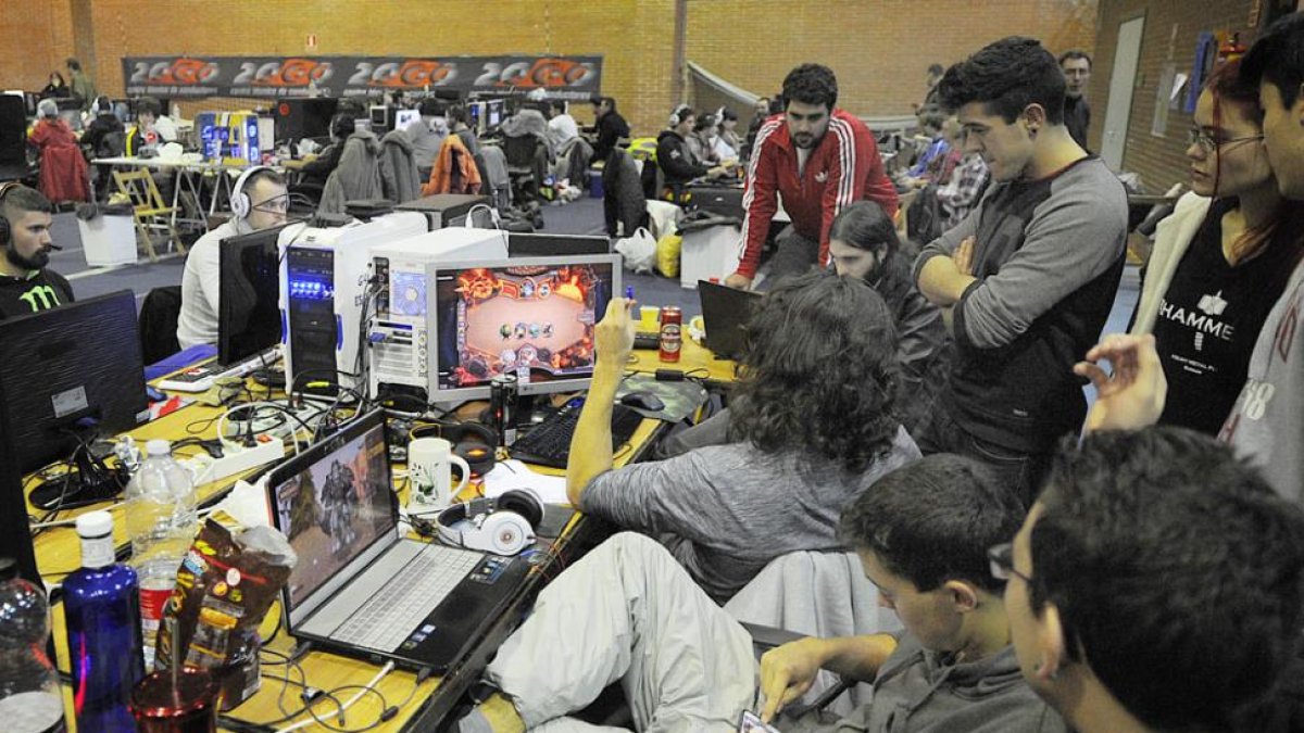 Imagen de archivo de un UBUparty.-ISRAEL L. MURILLO