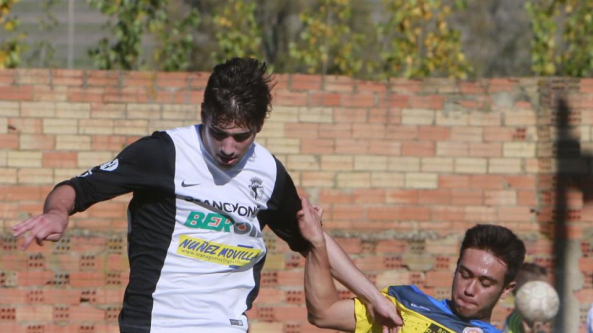 ElBeroil Burgos CF B se impuso al San Esteban de Gormaz.-RAÚL G. OCHOA