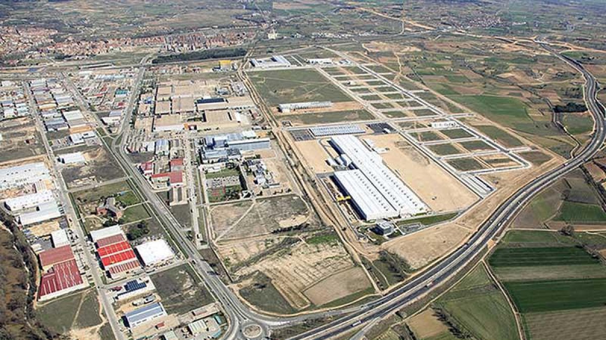 Vista aérea del polígono arandino de Prado Marina.