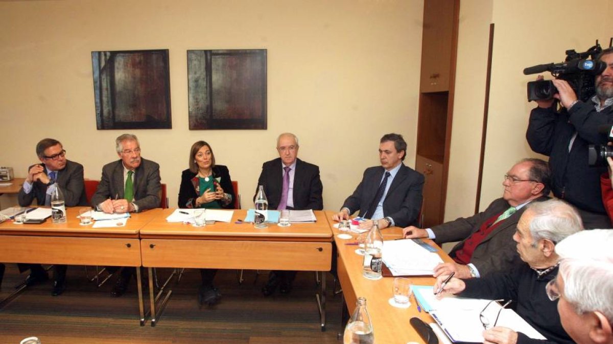 La consejera de Familia e Igualdad de Oportunidades, Milagros Marcos, se reúne con la Federación Española de Bancos de Alimentos-Ical