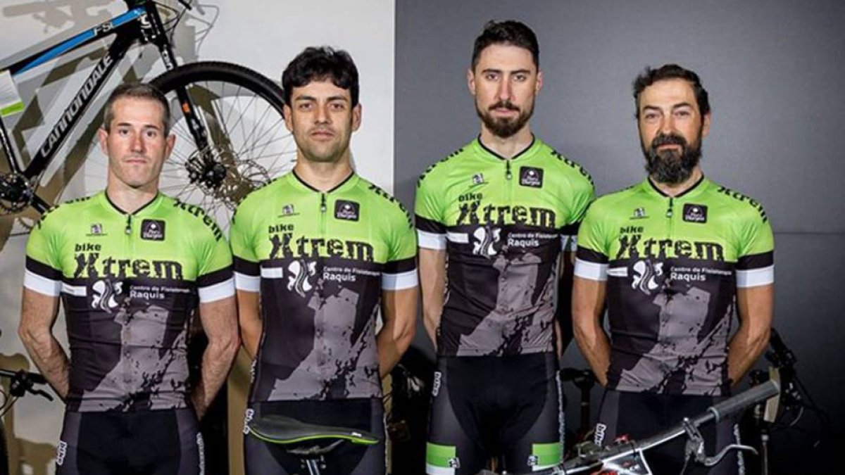 Imagen de los componentes de los dos equipos del BikeXtreme Fisioraquis.-