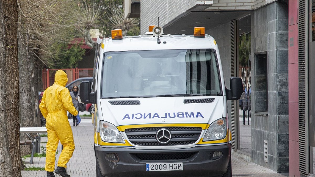 TRASLADO POR CORONAVIRUS RESIDENCIA DE ANCIANOS. SANTI OTERO