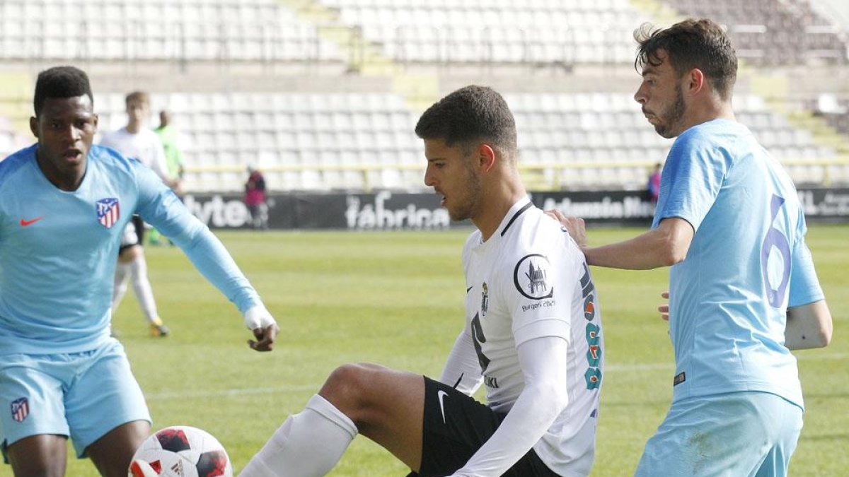 Machuca puede convertirse en una de las novedades en el choque ante el Celta de Vigo B.-SANTI OTERO