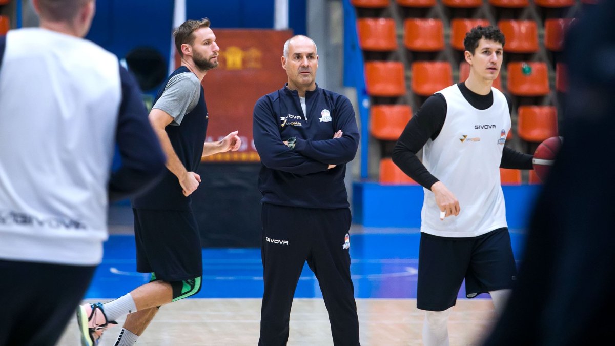 Curro Segura durante un entrenamiento en El Plantío. TOMÁS ALONSO