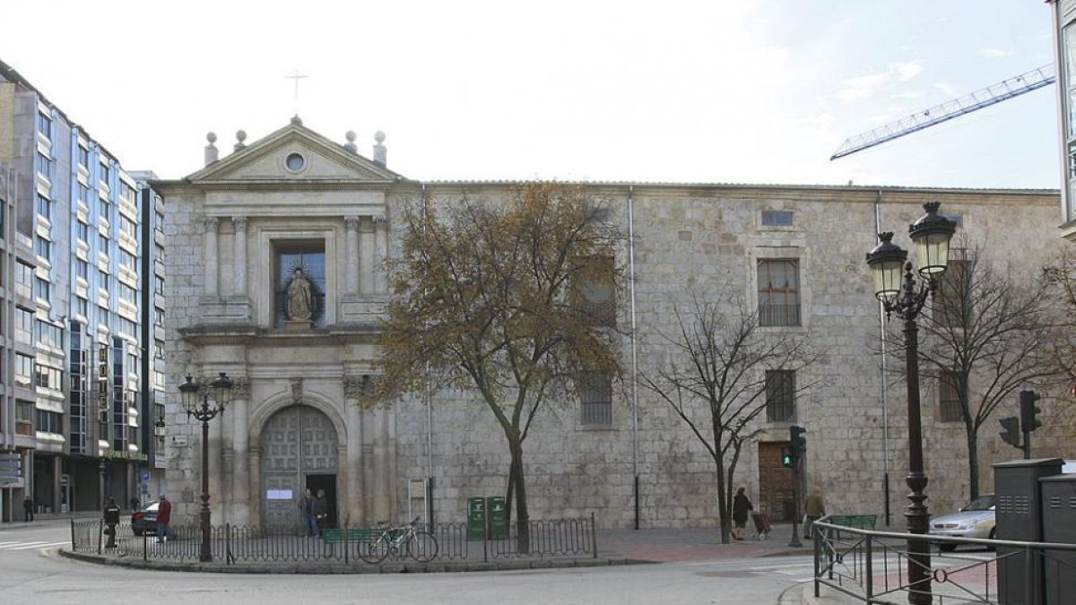 Imagen de la fachada principal del Hospital de la Concepción