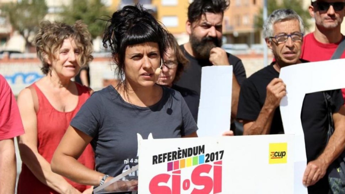 La diputada de la CUP Anna Gabriel, este martes, en un acto en Tortosa.-LAURA CORTÉS (ACN)