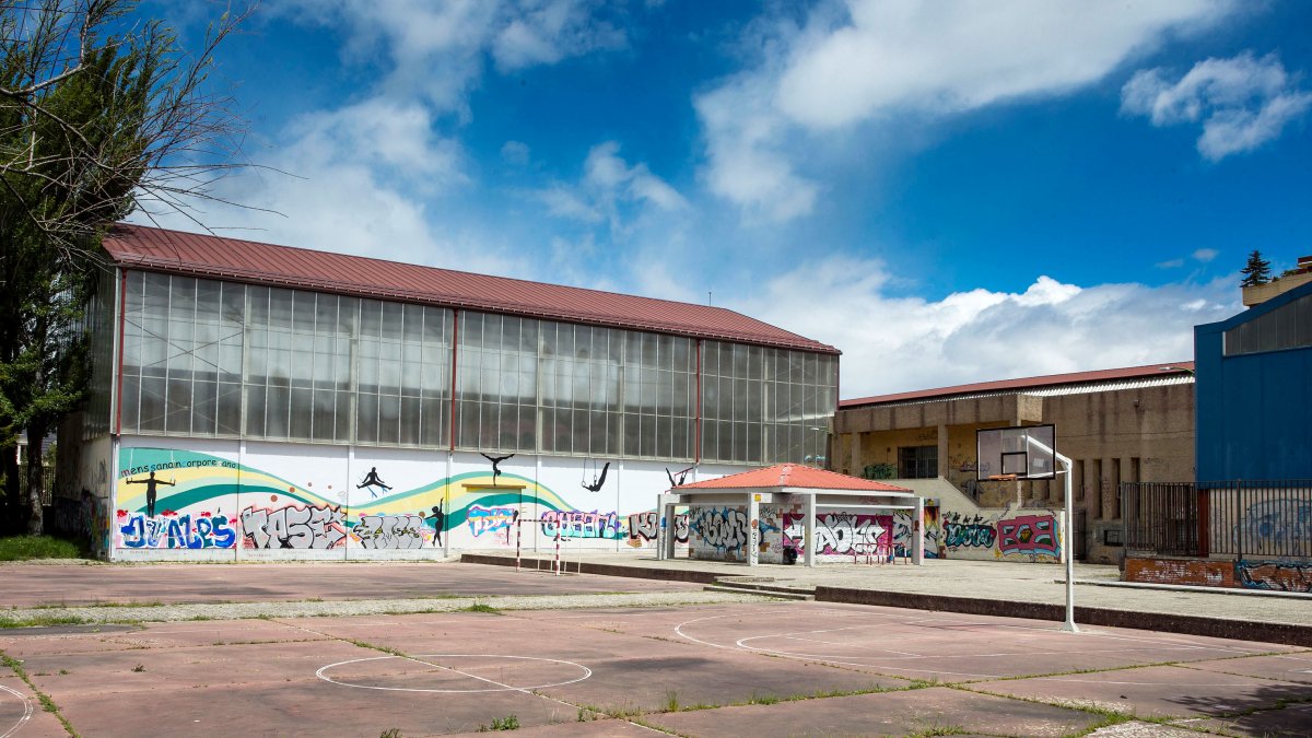 Polideportivo de San Pedro y San Felices. TOMÁS ALONSO