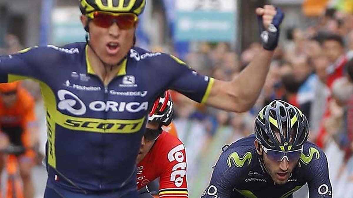 Imagen de la llegada de Carlos Barbero.-MOVISTARTEAM.COM / PHOTO GOMEZ SPORT