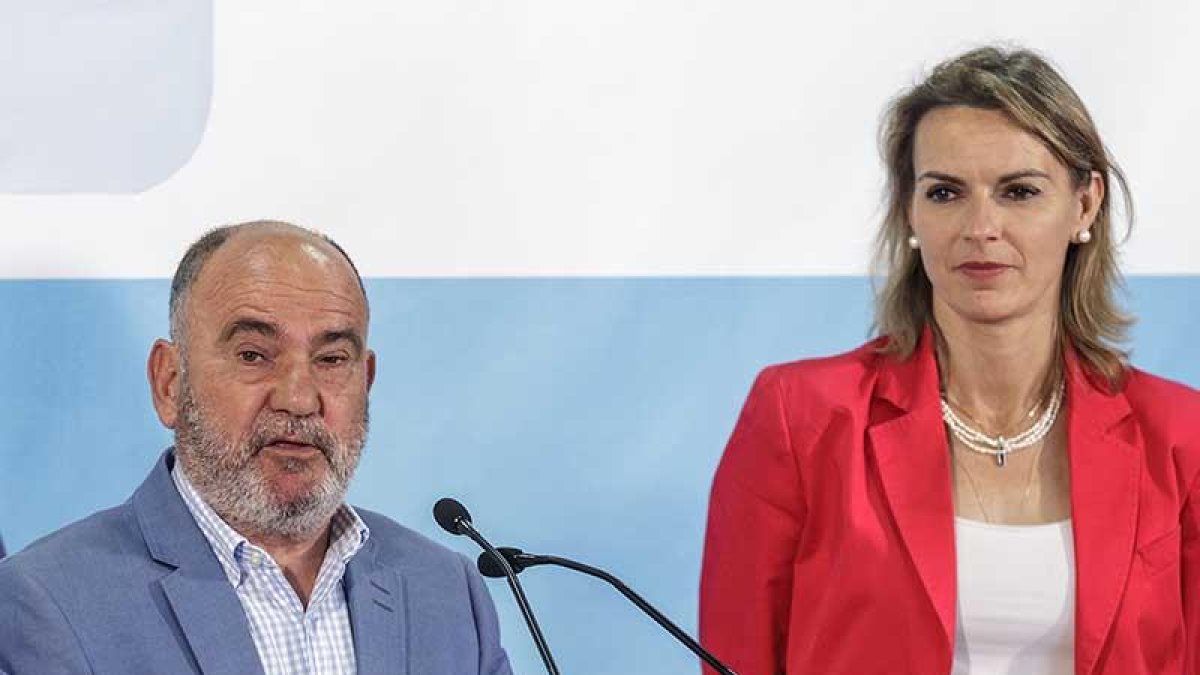 Alfredo González y Lorena de la Fuente.-SANTI OTERO