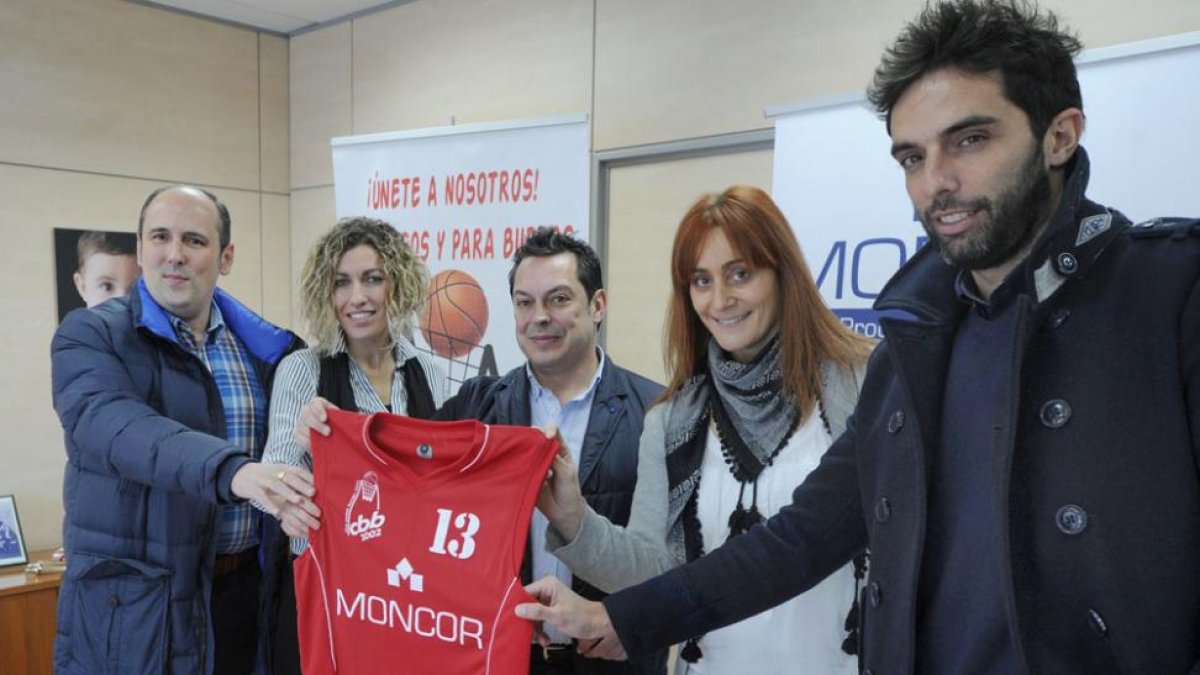 El Campus de Semana Santa del Basket Burgos fue presentado ayer en la sede de Moncor-Israel L. Murillo