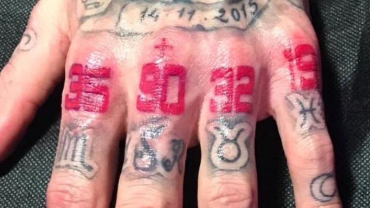 Ramos luece los números más importantes de su vida en sus nudillos.-TWITTER