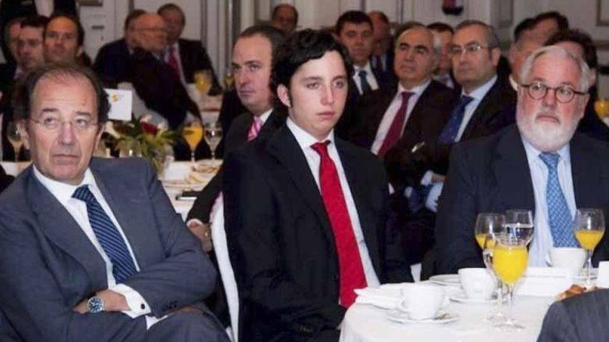 Con el comisario de Energía, Miguel Arias-Cañete.-