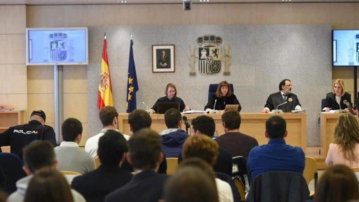 Juicio a los ocho acusados por la agresión a Guardias Civiles en Alsasua en 2016.-EUROPA PRESS