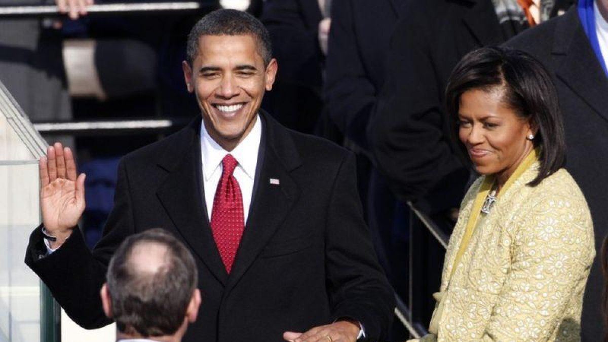 -JIM YOUNG / REUTERS