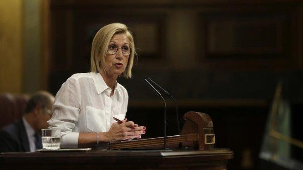 Rosa Díez, en una foto de octubre del 2015, interviene en un debate en el Congreso com portavoz de UPD.-EFE / ZIPI