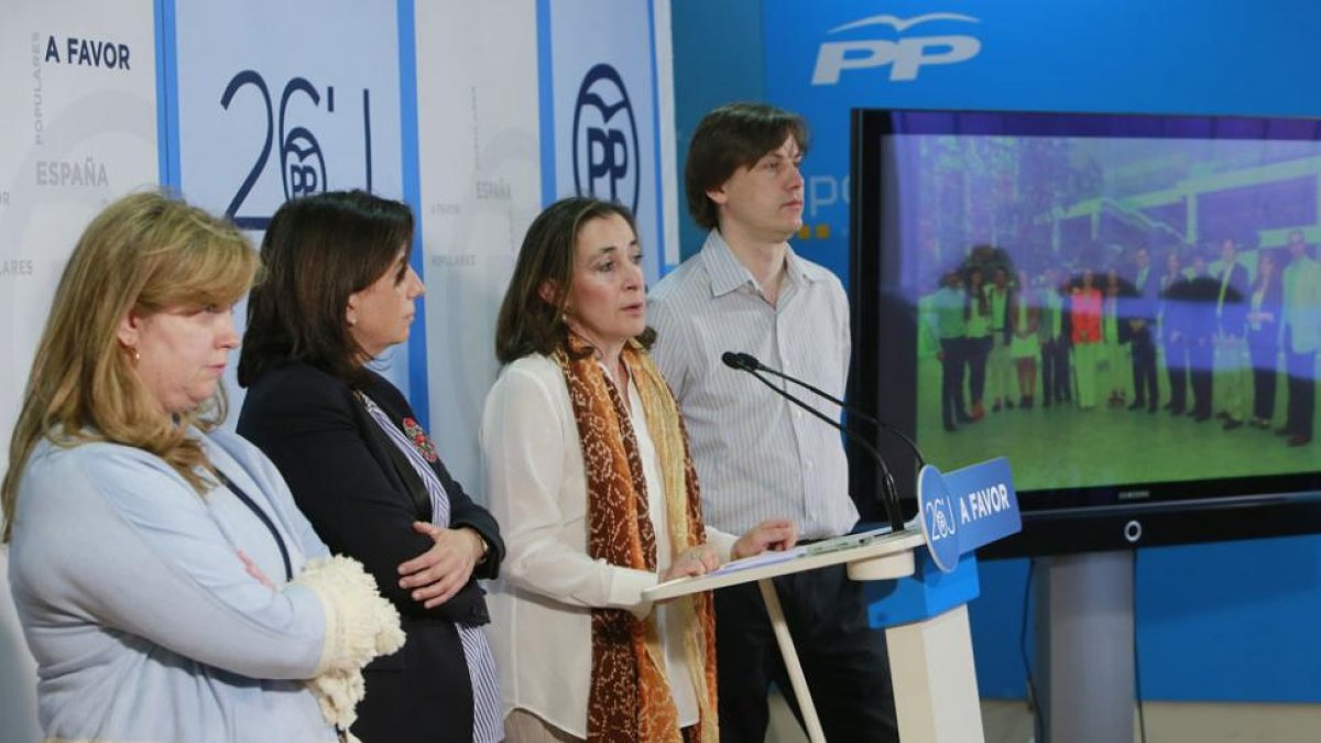 Cristina Ayala, Sandra Moneo, Begoña Contreras y Arturo Pascual.-RAÚL G. OCHOA