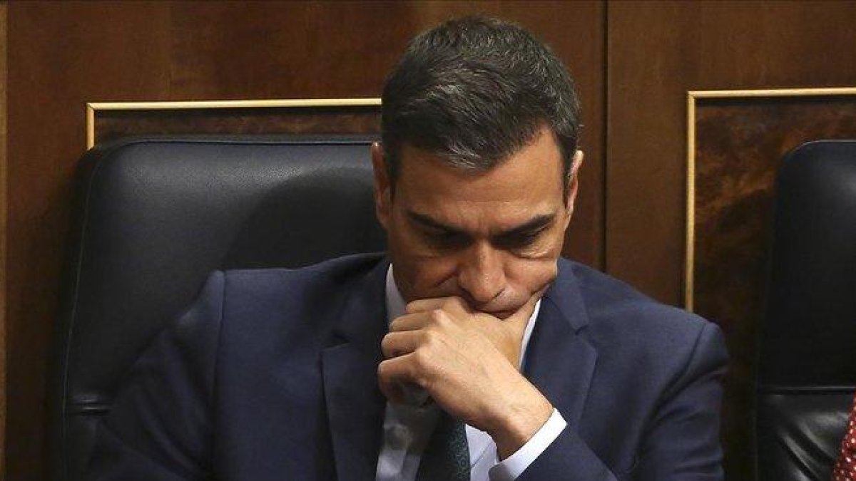 Pedro Sánchez, este jueves durante el fallido debate de investidura en el Congreso.-DAVID CASTRO