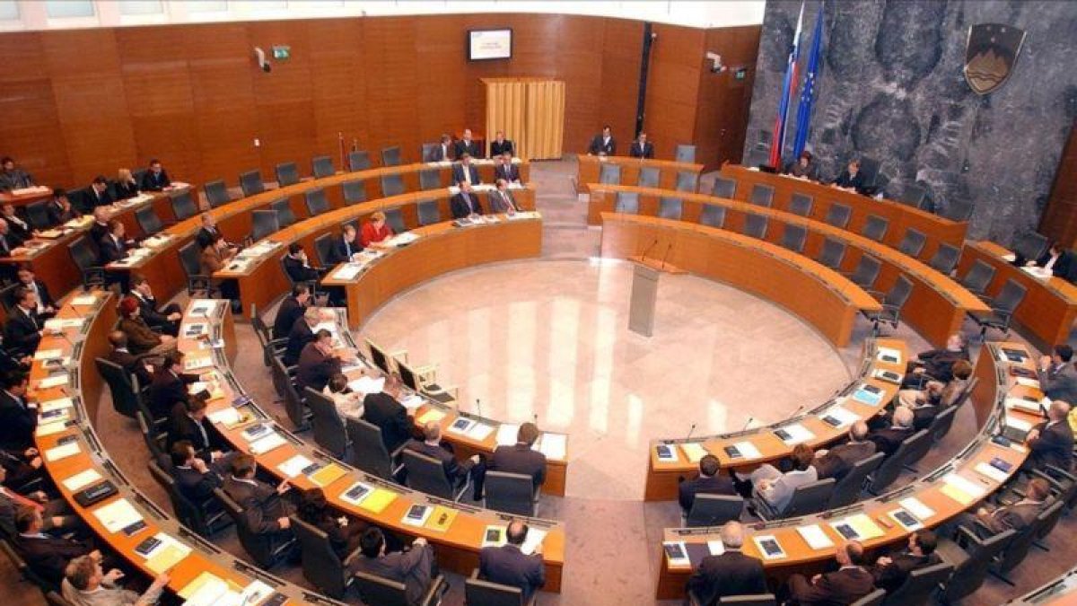 El Parlamento de Eslovenia.-AP / DENIS SARKIC