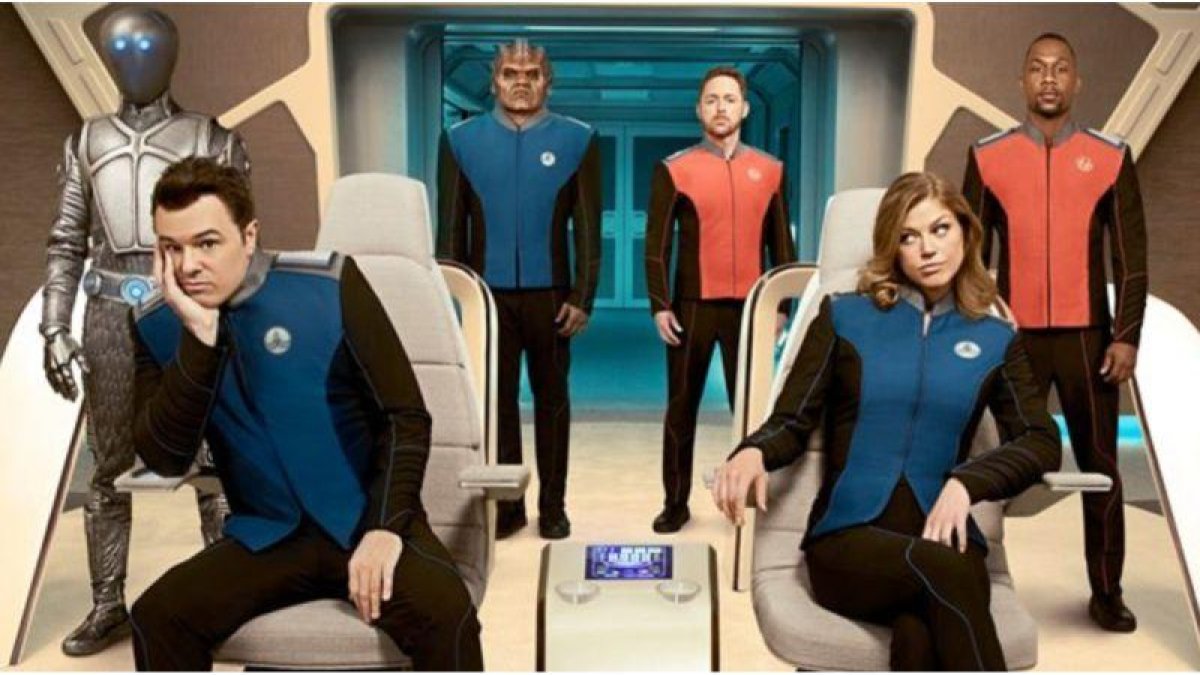 Seth Macfarlane y Adrianne Palicki, en la telecomedia de la Fox The Orville.-EL PERIÓDICO