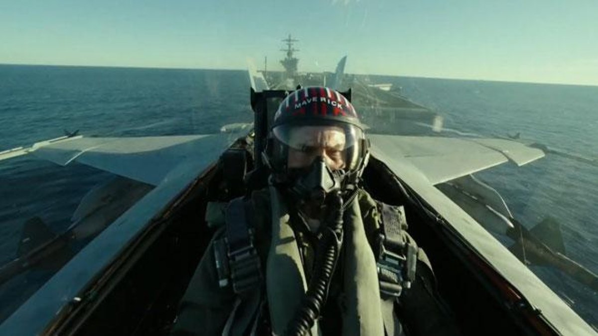 Plano de la película ’Top Gun: Maverick’, protagonizada por Tom Cruise.-EL PERIÓDICO