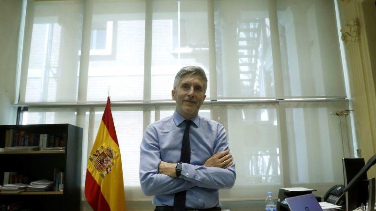 El ministro del Interior, Fernando Grande-Marlaska, en una entrevista.-KIKO HUESCA (EFE)