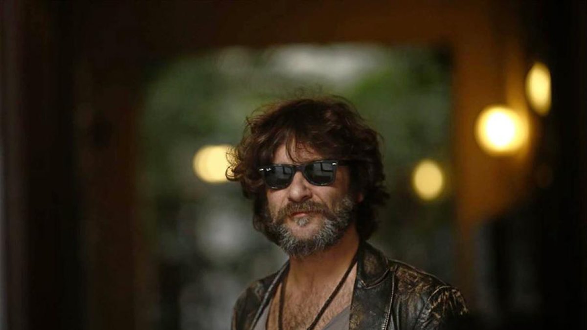 Quique González toca el 28 de abril.-