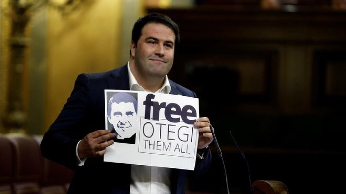 El senador de EH Bildu Jon Iñarritu.-JUAN MANUEL PRATS