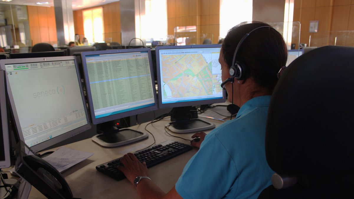 Sala de emergencias del 1-1-2 de Castilla y León. ECB