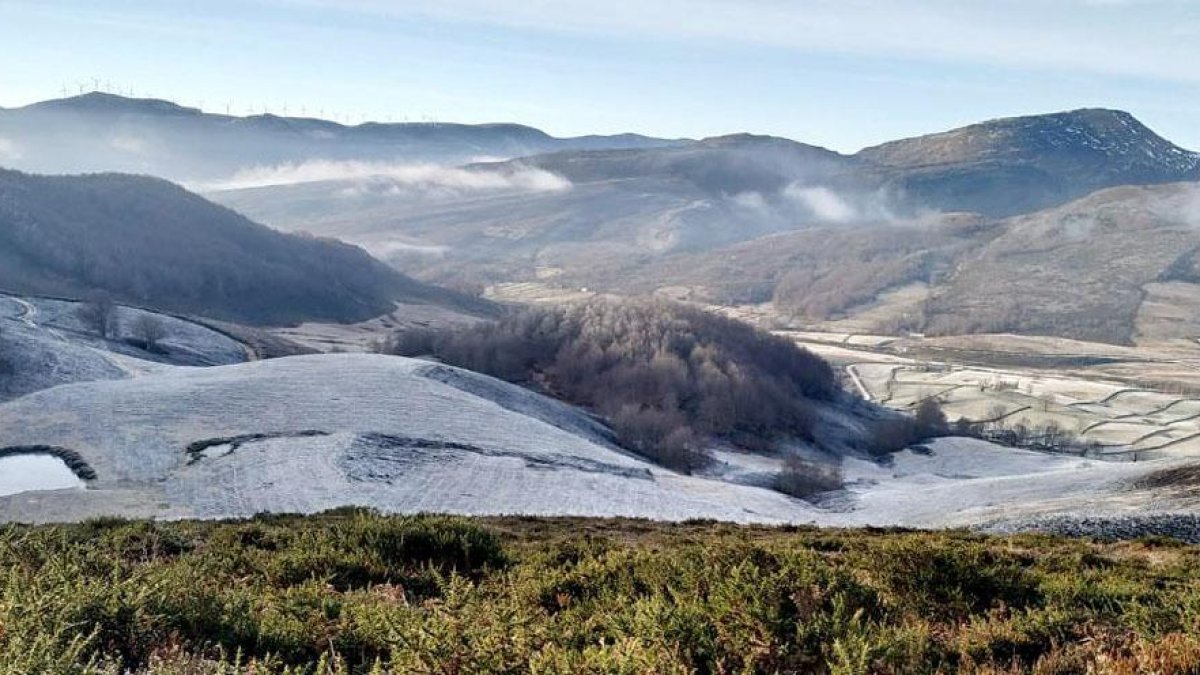 El último incendio en Lunada se prolongó desde el 31 de diciembre hasta el 2 de enero.-ECB