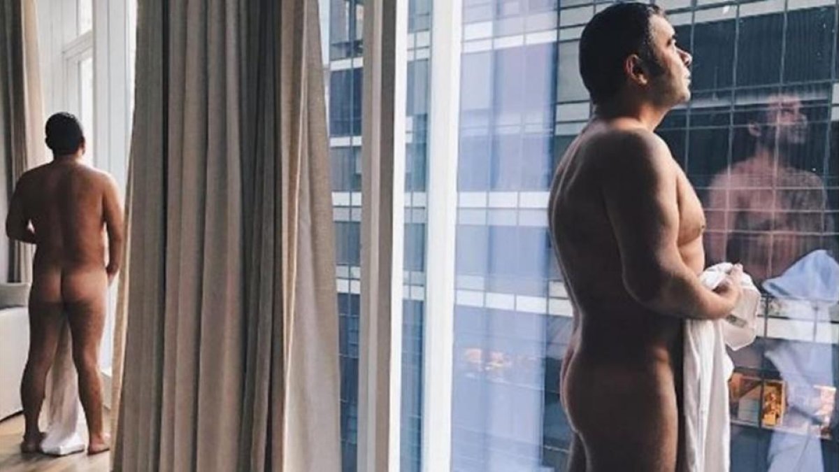 Jorge Javier Vázquez agita las redes con su desnudo en la habitación de su hotel en Nueva York.-INSTAGRAM