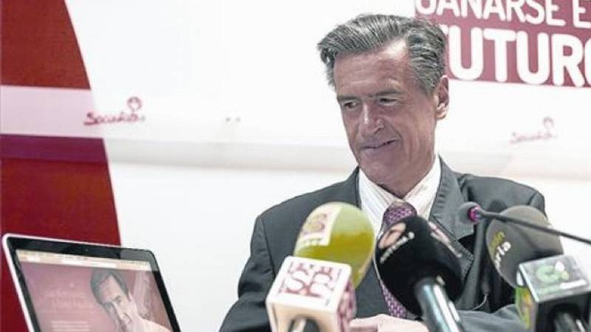 López Aguilar, el pasado lunes, en una rueda de prensa en Las Palmas de Gran Canaria.-Foto: ÁNGEL MEDINA G. / EFE