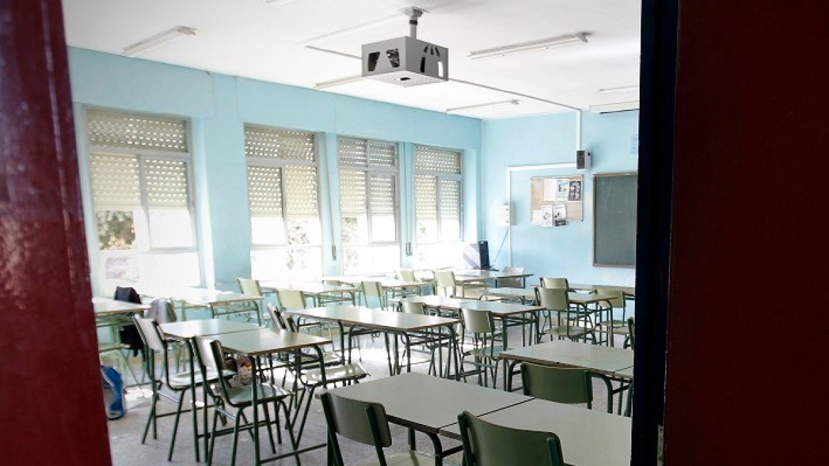 Un aula vacía en un colegio. ALBERTO DI LOLLI